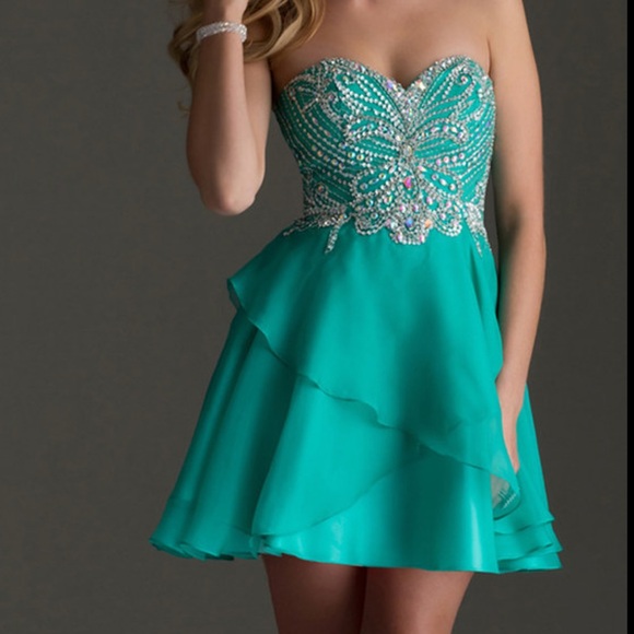 Clarisse Dresses & Skirts - Mint Green Beaded Clarissa Short Formal/Homecoming Dress Size 4